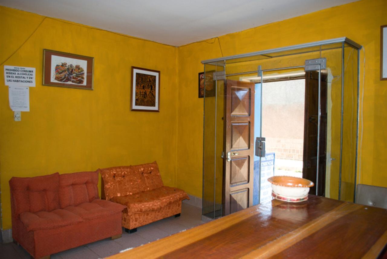 Hostal Florencia Copacabana  Luaran gambar