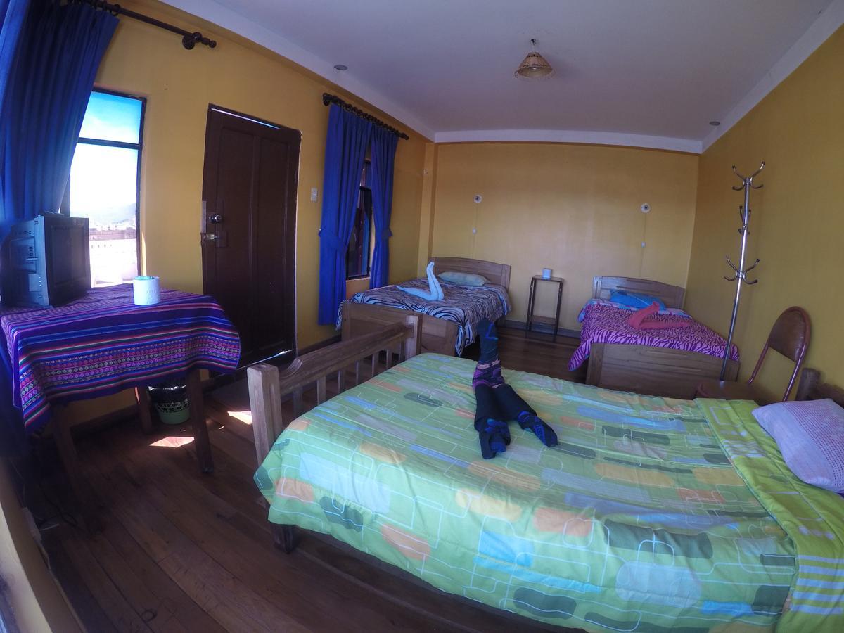 Hostal Florencia Copacabana  Luaran gambar